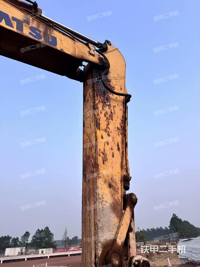 小臂整體左后（工作和回轉(zhuǎn)裝置）