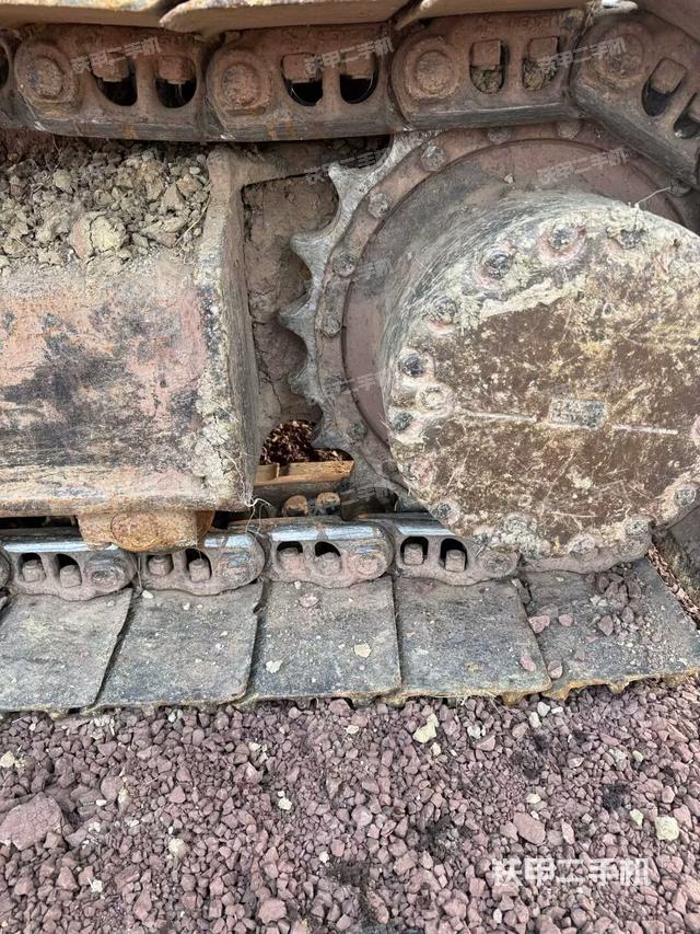 左側(cè)行走馬達(dá)蓋板（行走機(jī)構(gòu)）