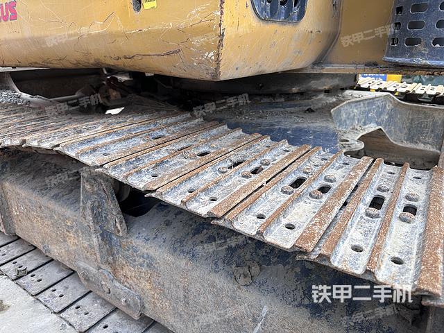 单侧履带整体（整机外观）