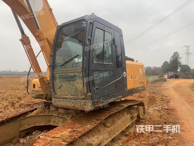 現(xiàn)代R215-7C挖掘機(jī)