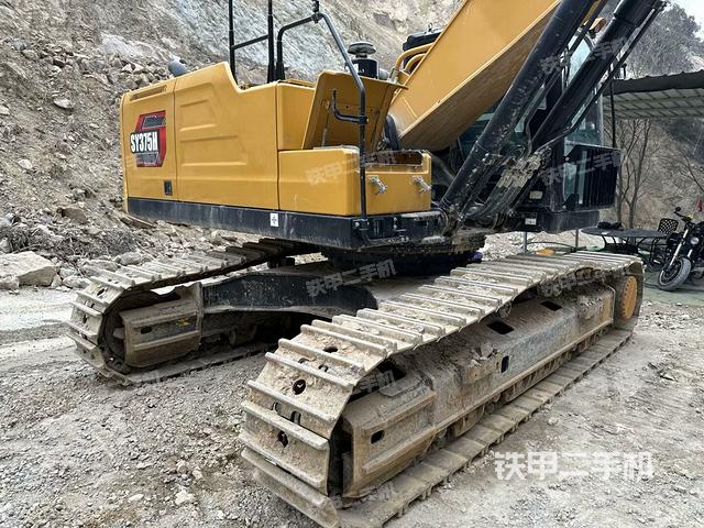 單側(cè)履帶整體（整機(jī)外觀）