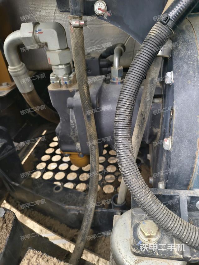 液壓泵室（大件艙室）