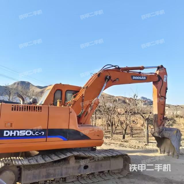 整機(jī)右后45°(整機(jī)外觀) 整機(jī)右后45°(整機(jī)外觀)
