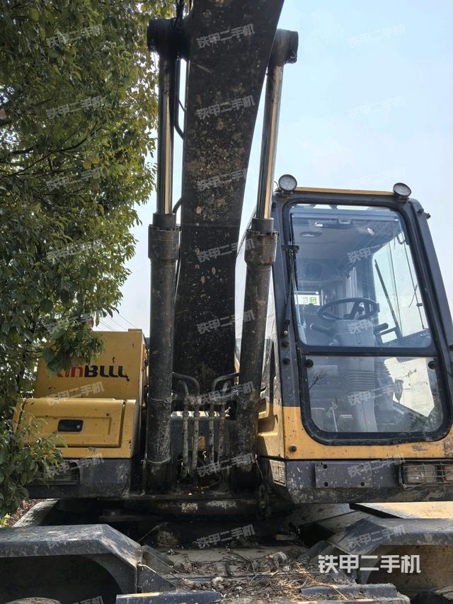 大臂油缸整體?豎拍（工作和回轉(zhuǎn)裝置）