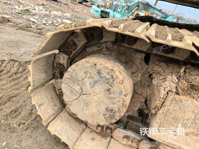 右側(cè)行走馬達(dá)蓋板（行走機(jī)構(gòu)）