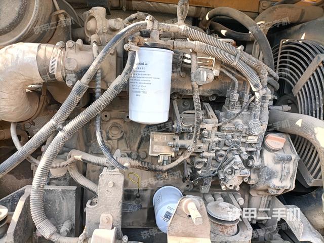 發(fā)動(dòng)機(jī)室（上車(chē)部件）