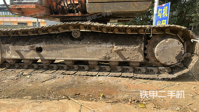 单侧履带整体（整机外观）