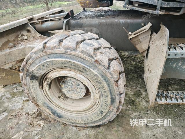 右驅動輪(行走機構) 右驅動輪(行走機構)