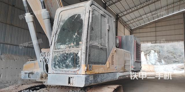 驾驶室整体（整机外观）