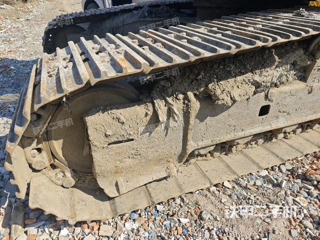 右側(cè)行走馬達蓋板（行走機構(gòu)）