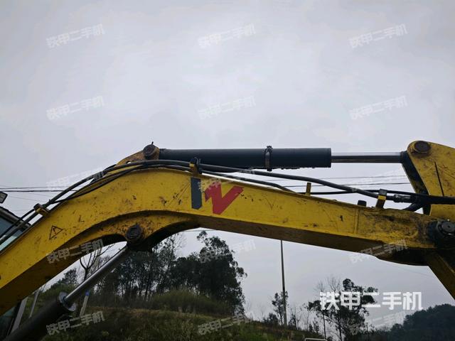 大臂整體?右側(工作和回轉裝置) 大臂整體?右側(工作和回轉裝置)