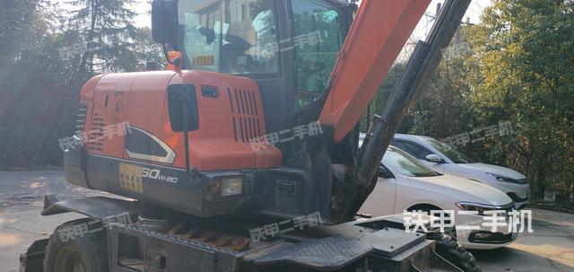 驾驶室整体（整机外观）