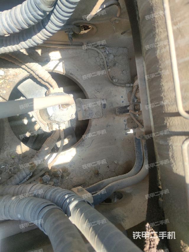 中央回轉(zhuǎn)接頭特寫(上車部件) 中央回轉(zhuǎn)接頭特寫(上車部件)