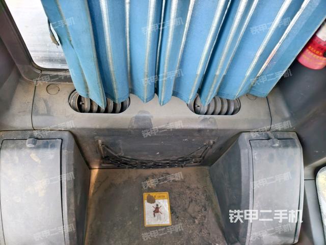 座椅后部(駕駛室部分) 座椅后部(駕駛室部分)