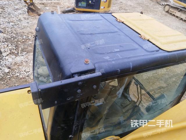 駕駛室頂部俯視(上車部件) 駕駛室頂部俯視(上車部件)