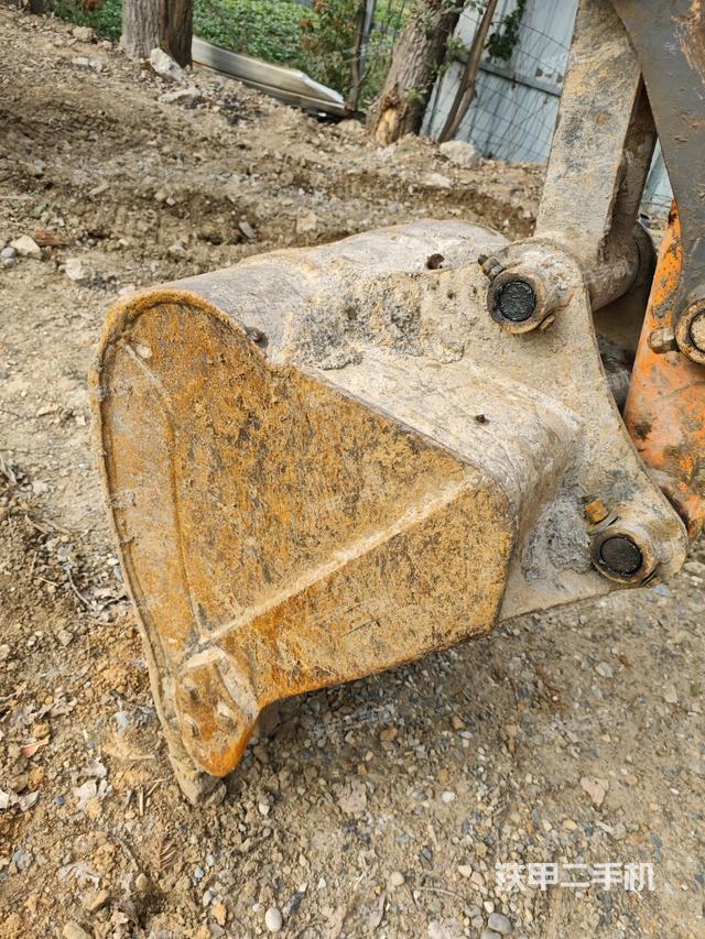 铲斗右后整体（工作和回转装置）