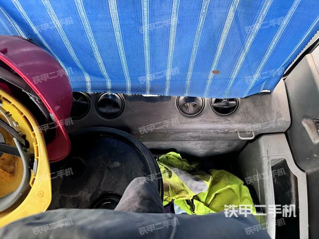 座椅后部（駕駛室部分）