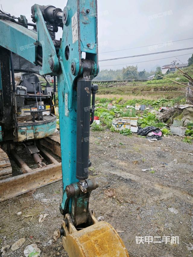 小臂整體右前(工作和回轉(zhuǎn)裝置) 小臂整體右前(工作和回轉(zhuǎn)裝置)