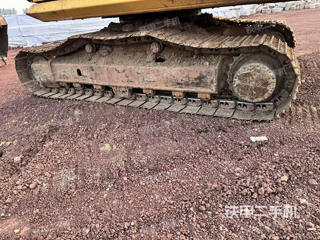 左導(dǎo)向輪（行走機(jī)構(gòu)）