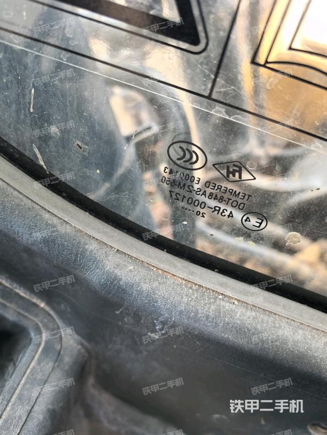 駕駛室左后45度（駕駛室部分）