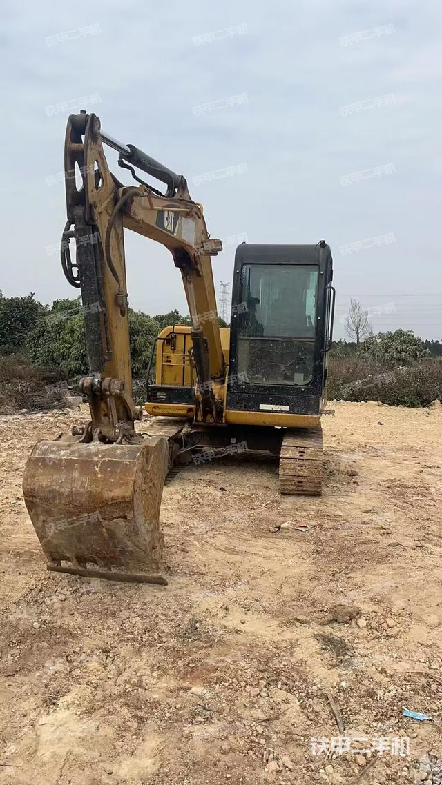 卡特彼勒CAT®305.5E2 小型液压挖掘机