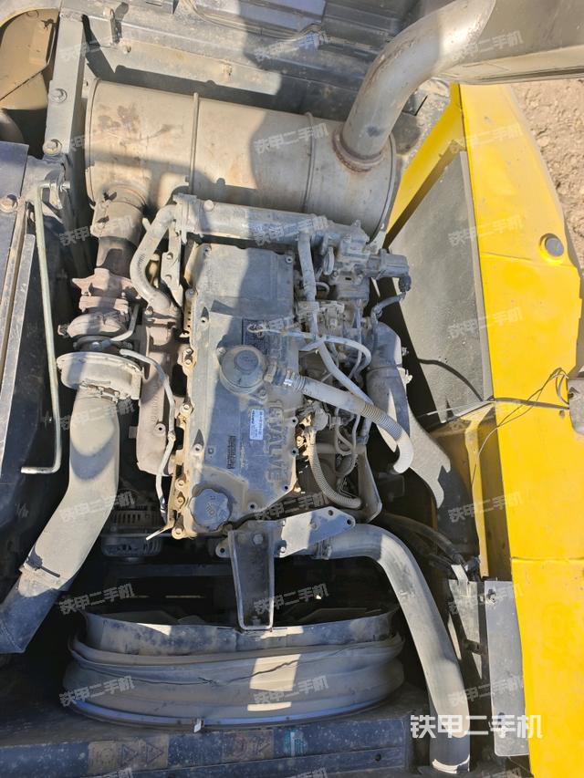 發(fā)動機整體俯視(整機外觀) 發(fā)動機整體俯視(整機外觀)