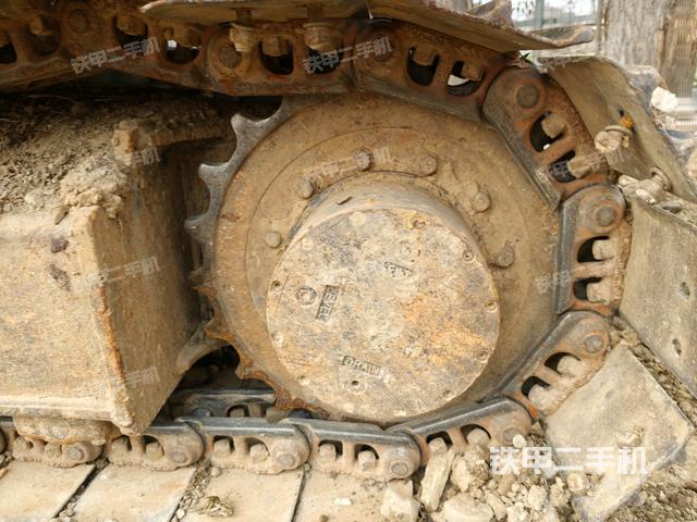 右驅(qū)動(dòng)輪（行走機(jī)構(gòu)）