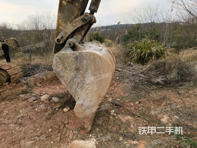 大臂整體?右側(cè)(工作和回轉(zhuǎn)裝置) 大臂整體?右側(cè)(工作和回轉(zhuǎn)裝置)