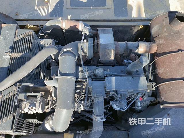 發(fā)動(dòng)機(jī)整體俯視(整機(jī)外觀) 發(fā)動(dòng)機(jī)整體俯視(整機(jī)外觀)