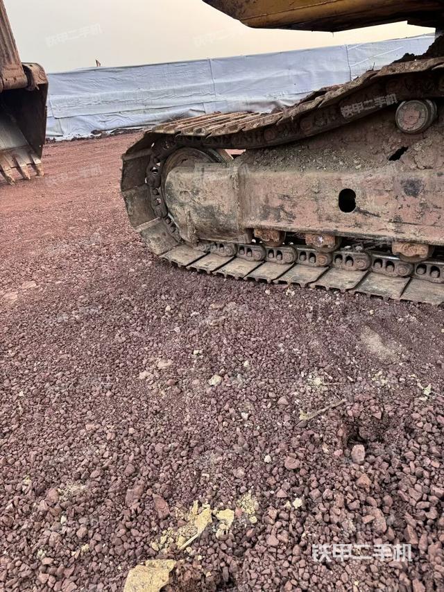 右側(cè)行走馬達(dá)蓋板（行走機(jī)構(gòu)）