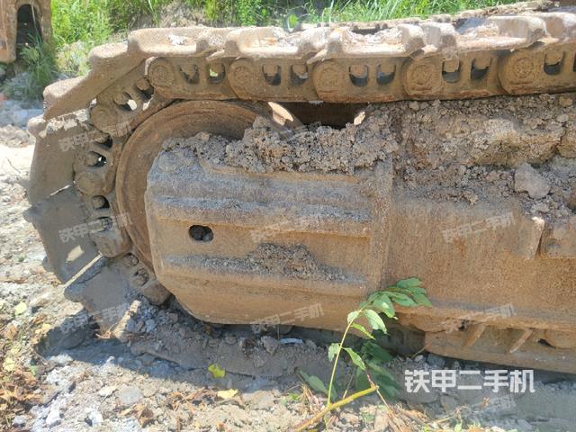 左側(cè)行走馬達(dá)蓋板(行走機(jī)構(gòu)) 左側(cè)行走馬達(dá)蓋板(行走機(jī)構(gòu))