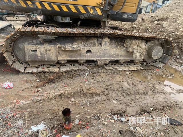 單側履帶整體（整機外觀）