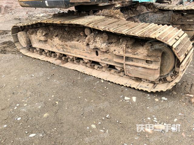 左側(cè)履帶整體?（行走機(jī)構(gòu)）