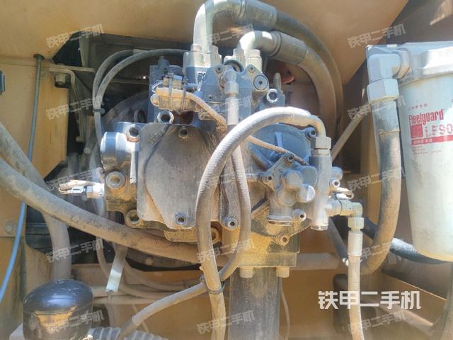 液壓泵斜45?左(大件艙室) 液壓泵斜45?左(大件艙室)