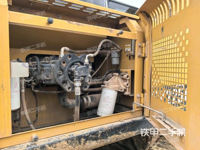 液壓泵斜45?左（大件艙室）