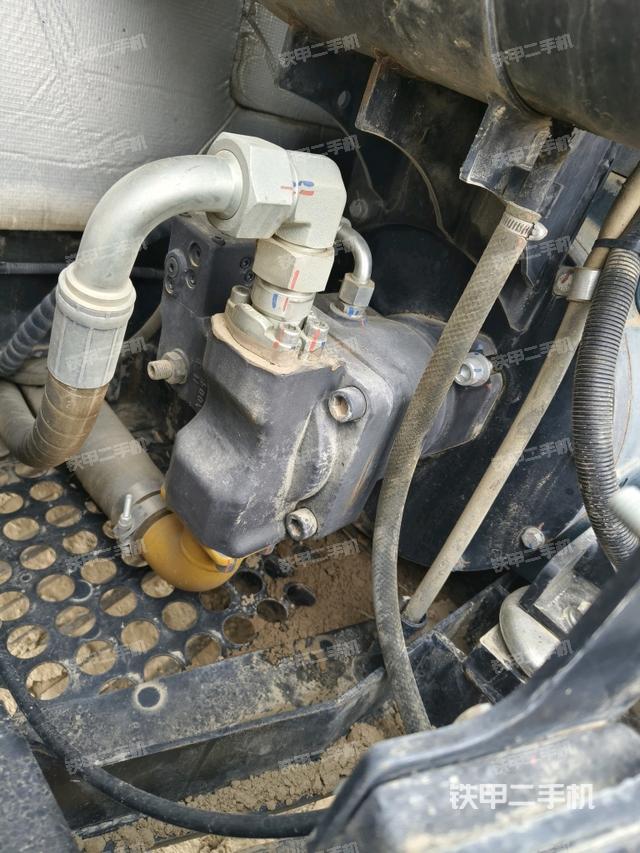 電瓶（大件艙室）