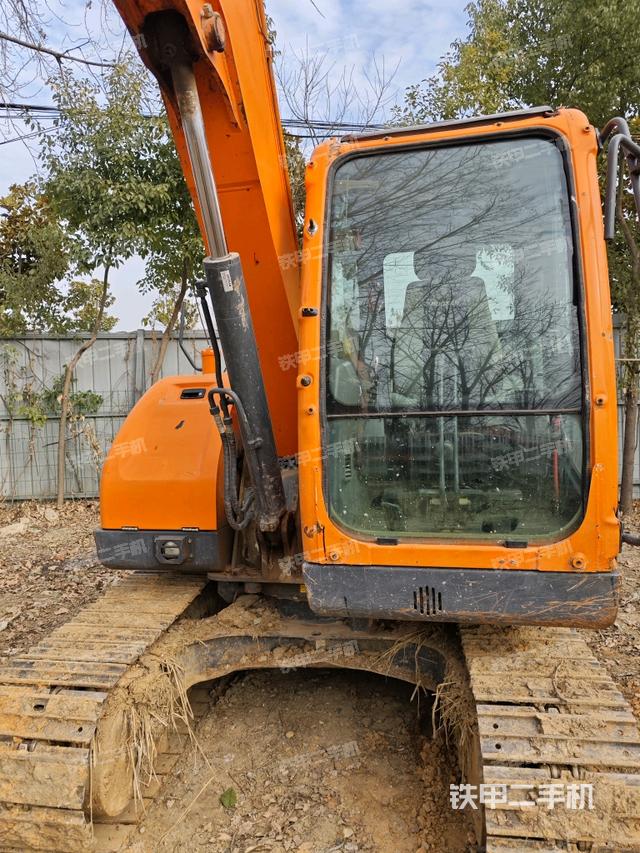 大臂整体 右侧（工作和回转装置）