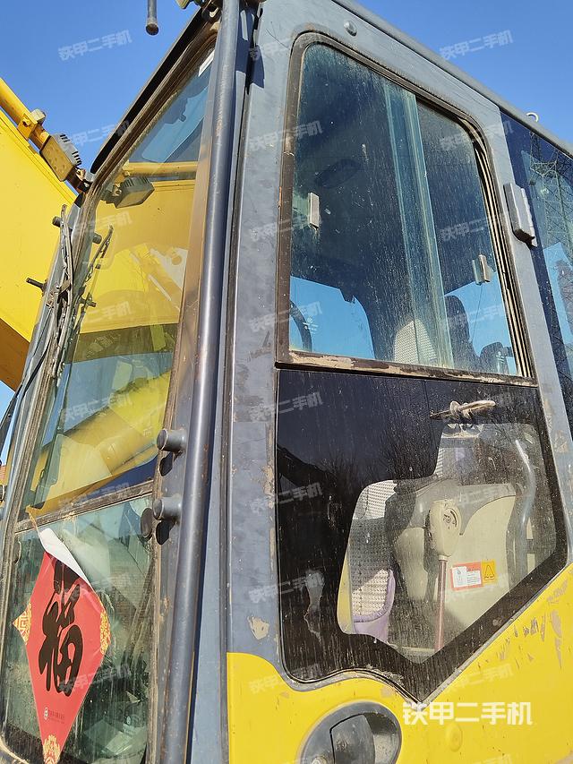 駕駛室整體（整機(jī)外觀）