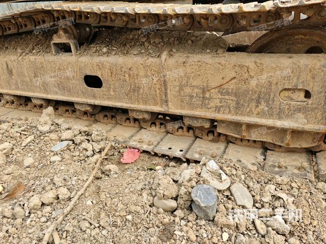 左側(cè)履帶整體?（行走機(jī)構(gòu)）