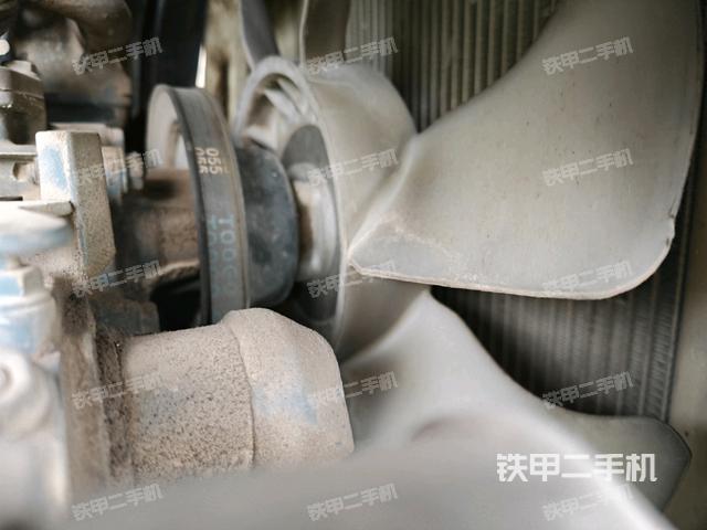 久保田RX-306挖掘机的设备实拍-第32张实拍照片