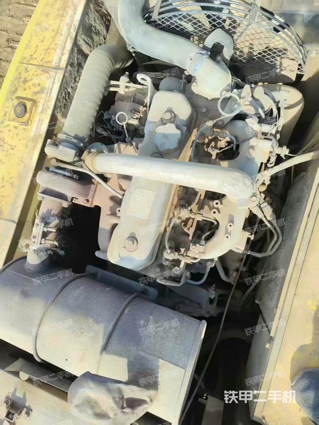 發(fā)動機整體俯視(整機外觀) 發(fā)動機整體俯視(整機外觀)