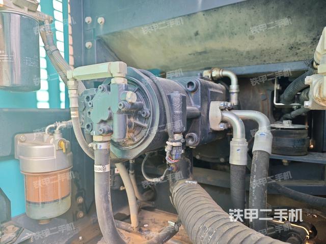液壓泵斜45?左(大件艙室) 液壓泵斜45?左(大件艙室)