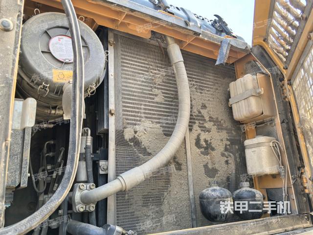 散熱器正面（大件艙室）