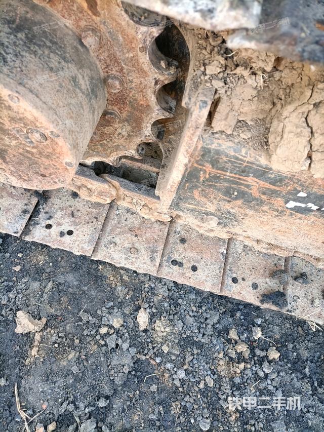 右驅(qū)動(dòng)輪（行走機(jī)構(gòu)）