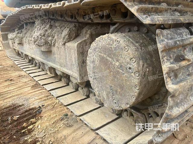 單側履帶整體（整機外觀）