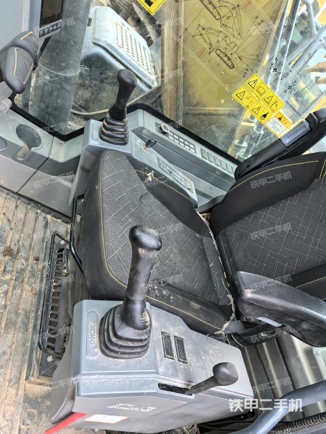 座椅后部（駕駛室部分）