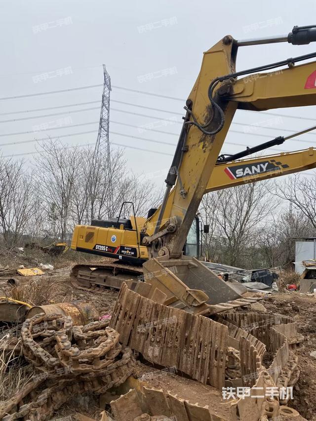 小臂整體左后(工作和回轉(zhuǎn)裝置) 小臂整體左后(工作和回轉(zhuǎn)裝置)