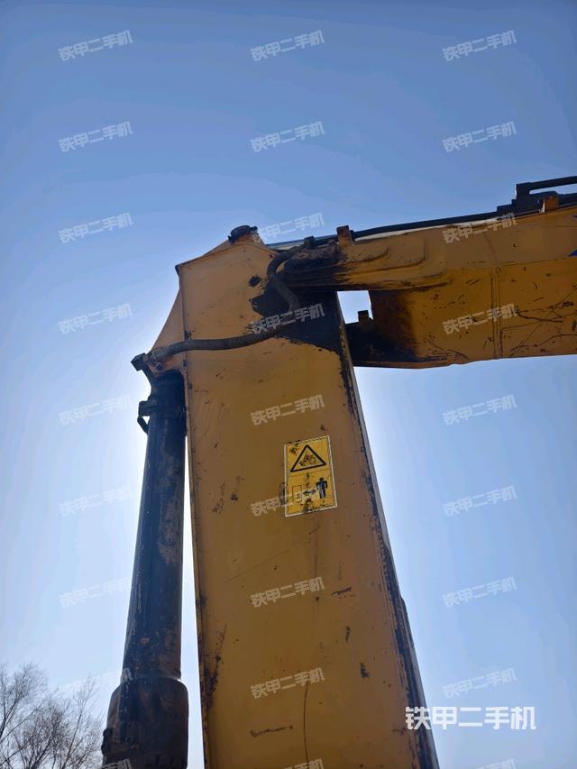 小臂整體左后（工作和回轉裝置）