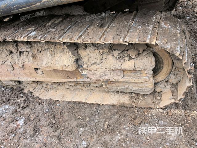 左驅(qū)動(dòng)輪（行走機(jī)構(gòu)）