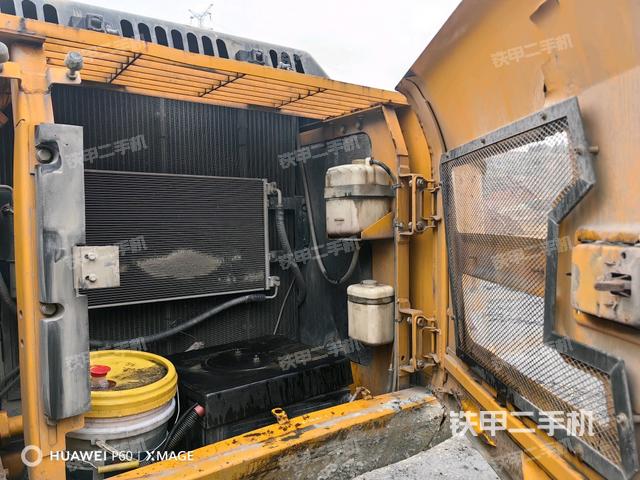 電瓶（大件艙室）